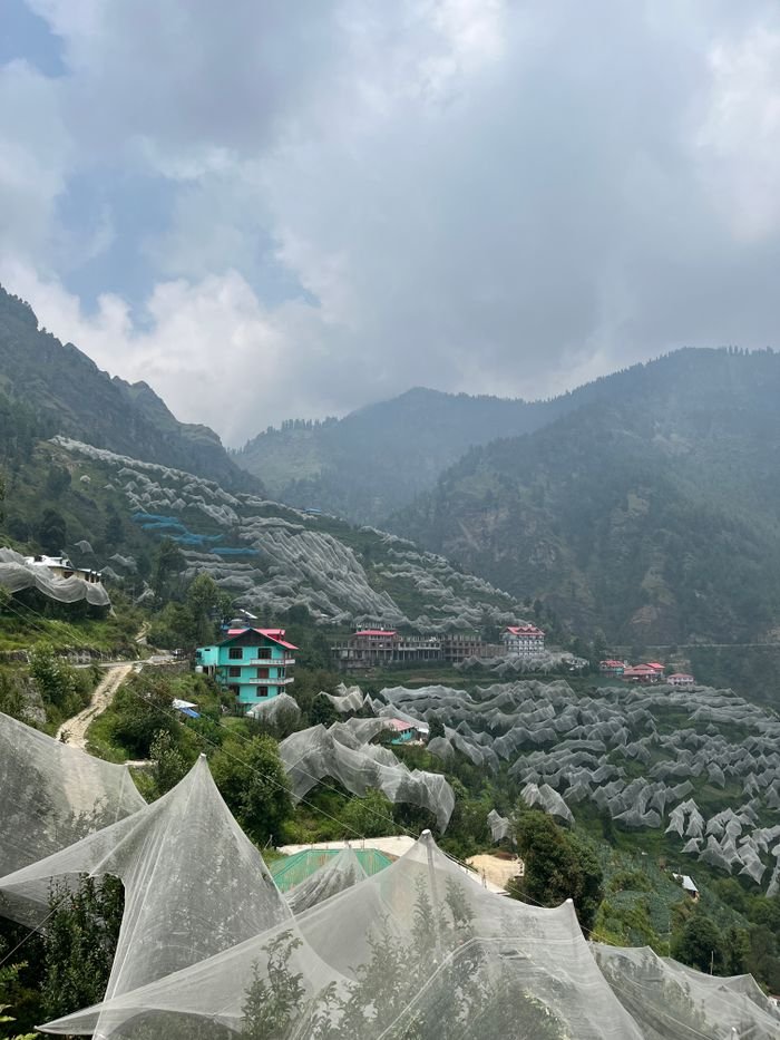 gallery-05 Picturesque view of mountains and houses in Matiana, Himachal Pradesh, India.